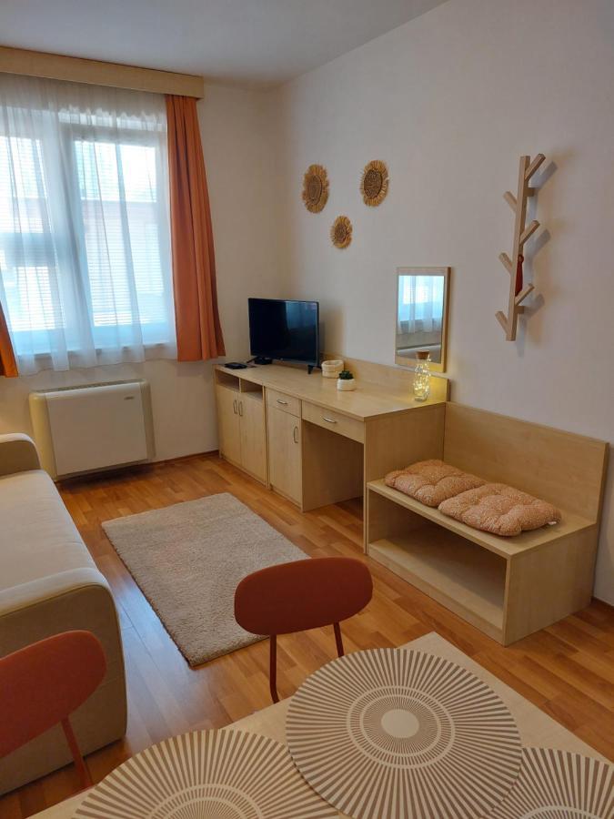 Myrelax Apartment - Hajdúszoboszló Kültér fotó